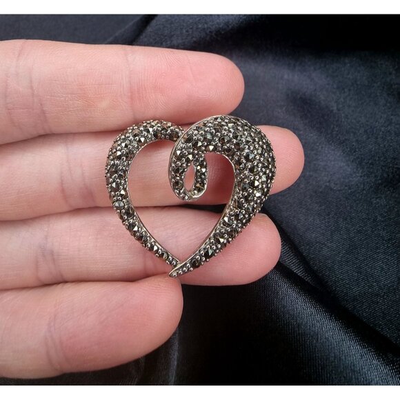 Vintage 925 Sterling Silver Marcasite Heart Brooch Pin Elegant Swirl Design Earl - Picture 4 of 5